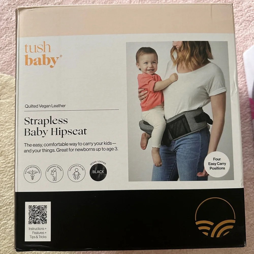 Tushbaby hipseat in black vegan leather with accessories - Picture 2 of 6